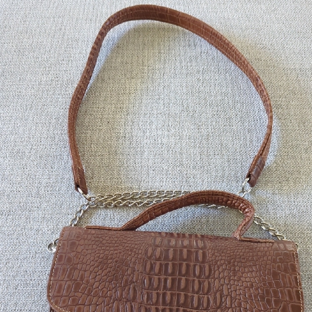 Brown Leather Crocodile Pattern Handbag - Picture 3 of 3